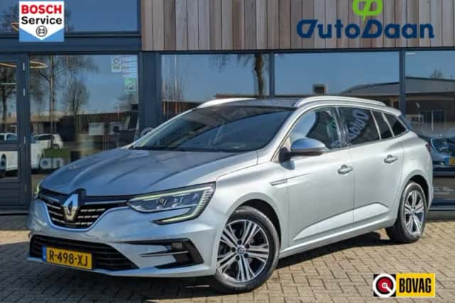 Renault Mégane E-Tech (2021) thumbnail 1