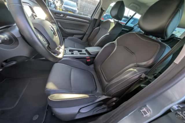 Renault Mégane E-Tech (2021) thumbnail 6