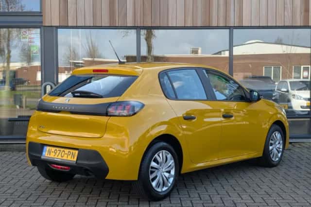 Peugeot 208 (2021) thumbnail 2