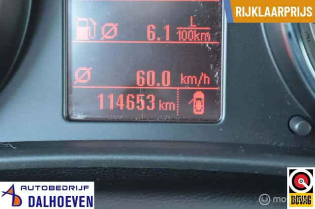 Opel Astra (2015) thumbnail 4