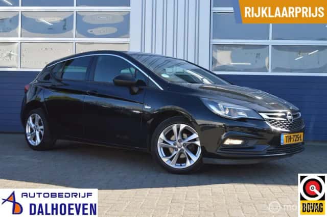 Opel Astra (2017) thumbnail 1