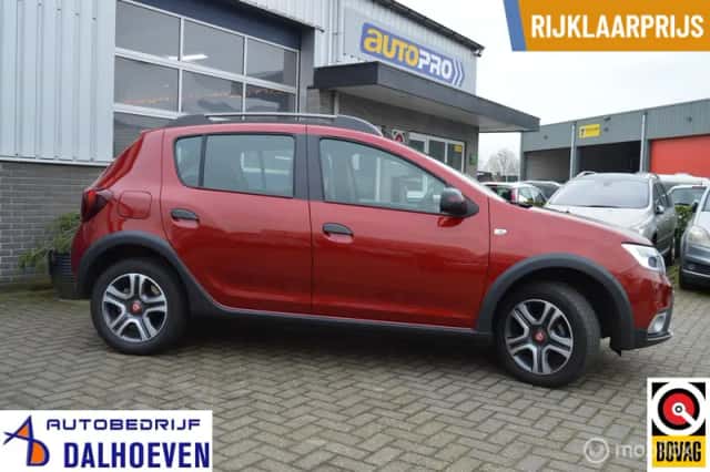 Dacia Sandero (2019) thumbnail 2