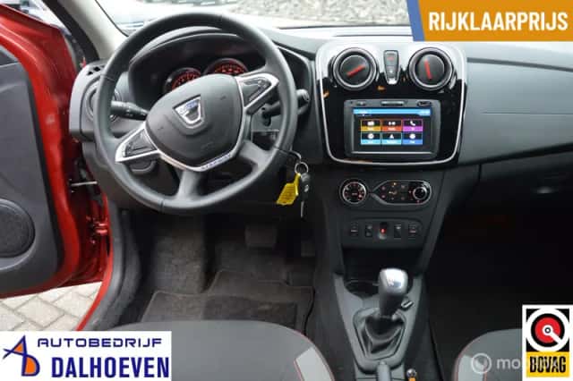 Dacia Sandero (2019) thumbnail 3