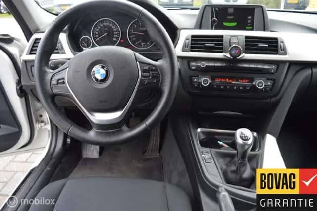 BMW 3-Serie (2014) thumbnail 2