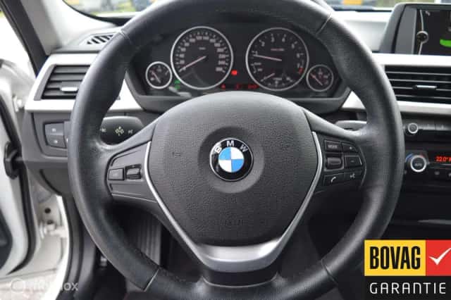 BMW 3-Serie (2014) thumbnail 3