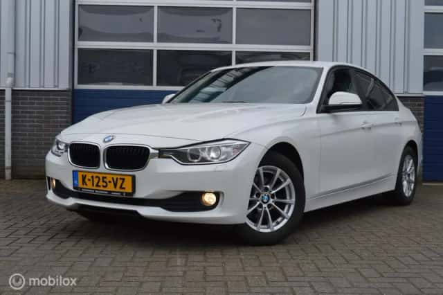 BMW 3-Serie (2014) thumbnail 5
