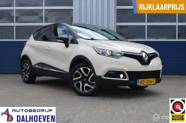 Renault Captur (2015) thumbnail 1