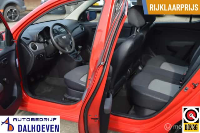 Hyundai i10 (2008) thumbnail 2