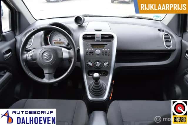 Suzuki Splash (2012) thumbnail 4