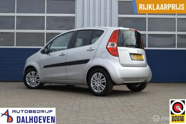 Suzuki Splash (2012) thumbnail 5