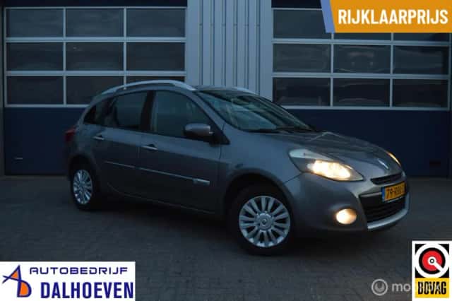 Renault Clio (2011) thumbnail 3