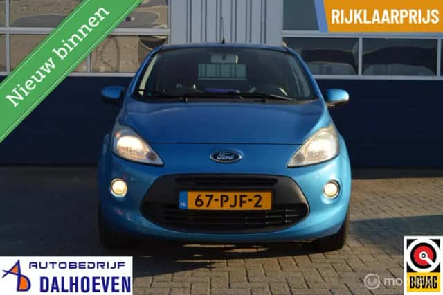 Ford Ka (2011) thumbnail 2