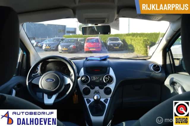 Ford Ka (2011) thumbnail 4
