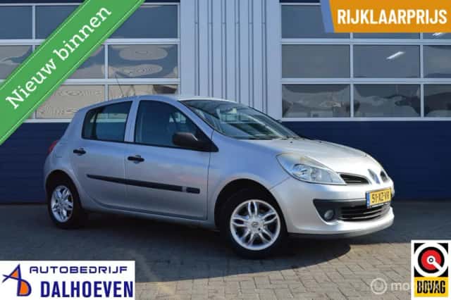 Renault Clio (2007) thumbnail 1