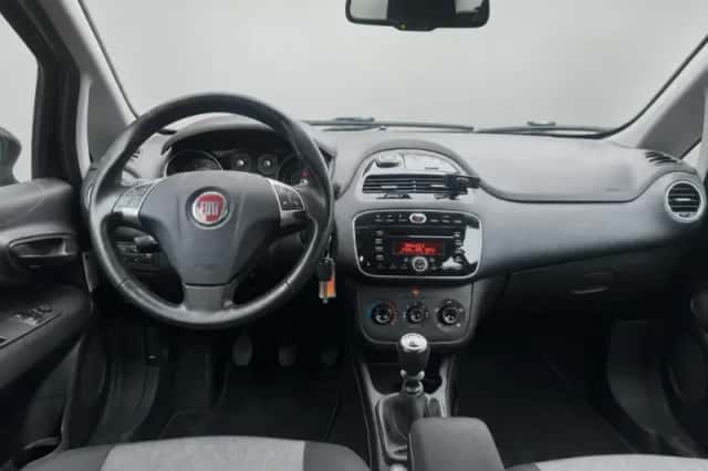Fiat Punto Evo (2015) thumbnail 2