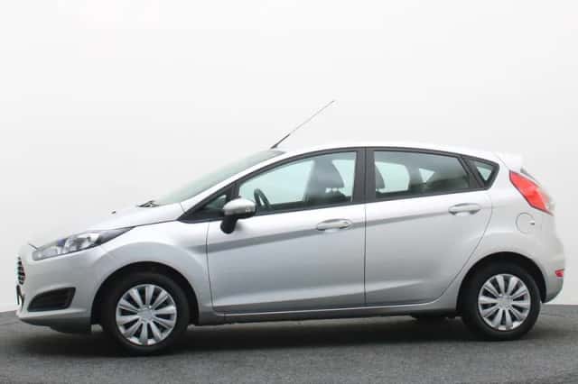 Ford Fiesta (2014) thumbnail 3