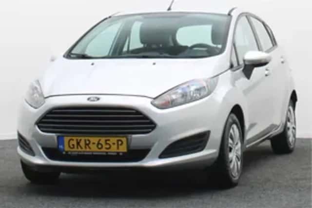 Ford Fiesta (2014) thumbnail 4
