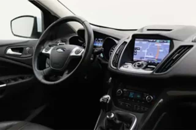 Ford Kuga (2016) thumbnail 6