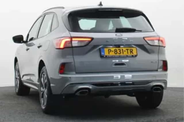 Ford Kuga (2022) thumbnail 6