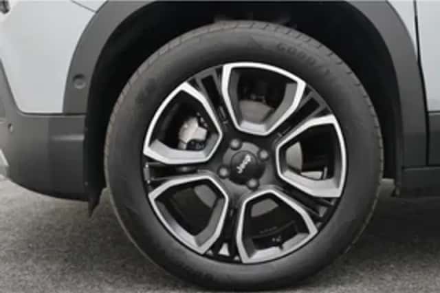 Jeep Avenger (2025) thumbnail 4