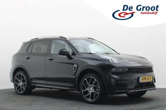 Lynk & Co 01 (2023) thumbnail 1