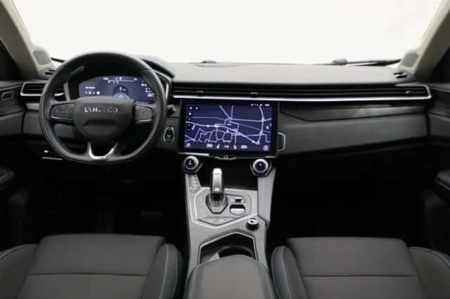 Lynk & Co 01 (2023) thumbnail 1