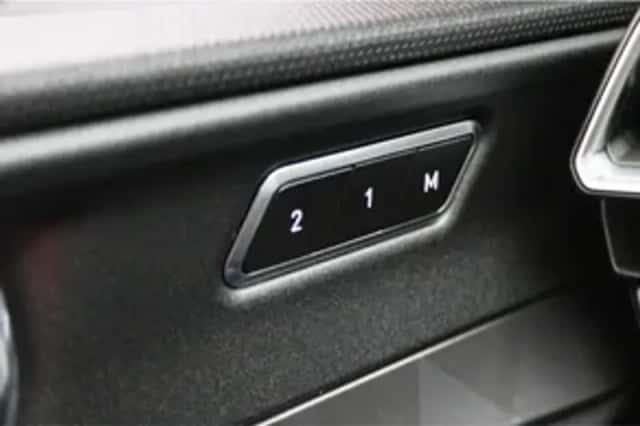 Lynk & Co 01 (2023) thumbnail 1