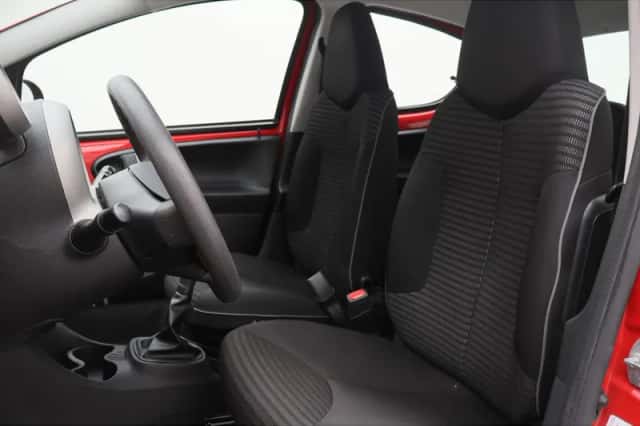 Peugeot 107 (2014) thumbnail 3