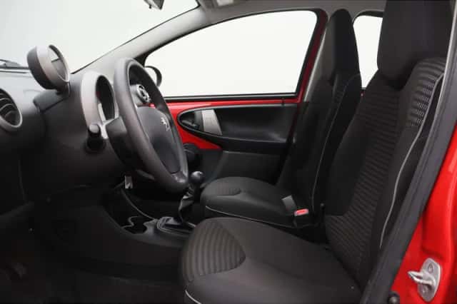 Peugeot 107 (2014) thumbnail 4