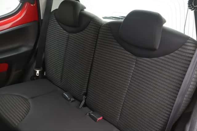 Peugeot 107 (2014) thumbnail 6