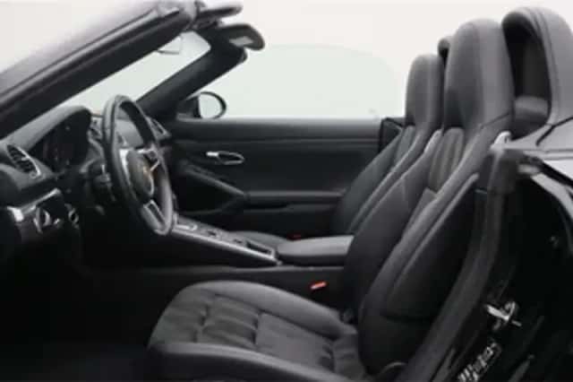 Porsche 718 Boxster (2021) thumbnail 3
