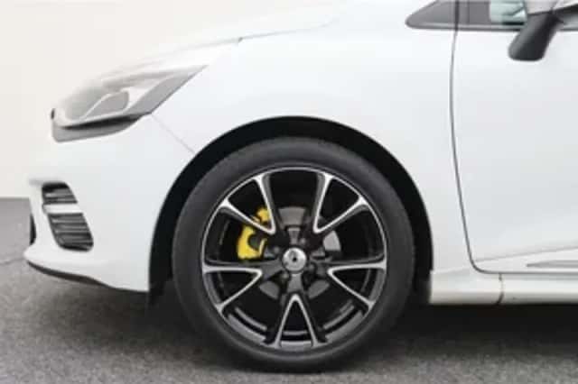 Renault Clio (2016) thumbnail 3