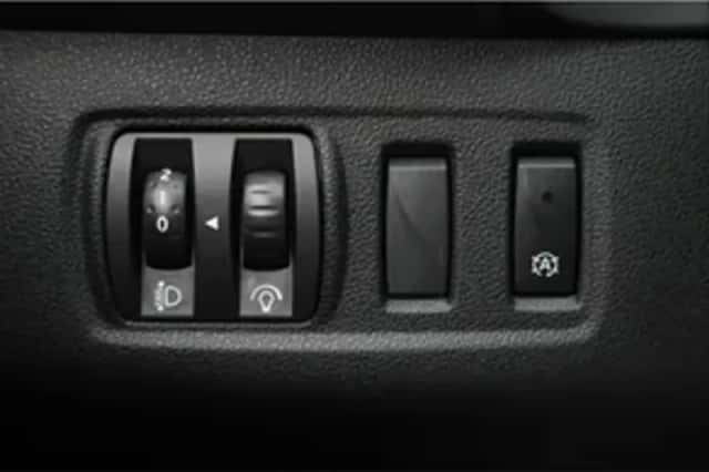 Renault Clio (2016) thumbnail 5