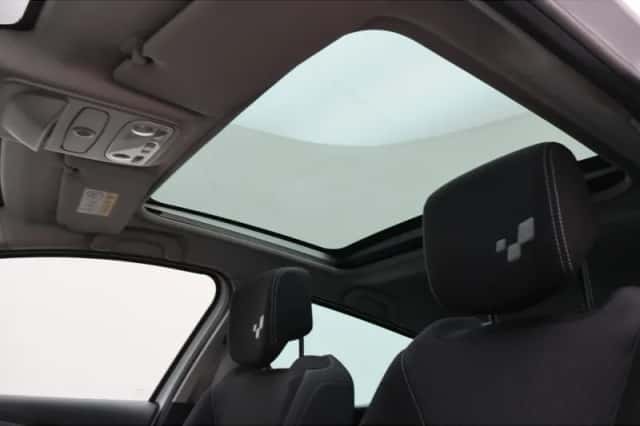 Renault Clio (2016) thumbnail 6