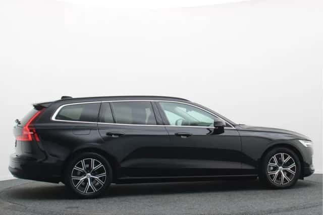 Volvo V60 (2022) thumbnail 4