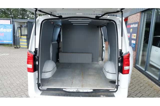 Mercedes-Benz Vito (2017) thumbnail 5