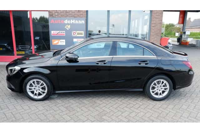 Mercedes-Benz CLA-Klasse (2017) thumbnail 2