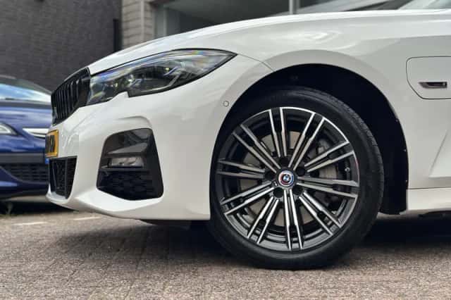 BMW 3-Serie (2022) thumbnail 3