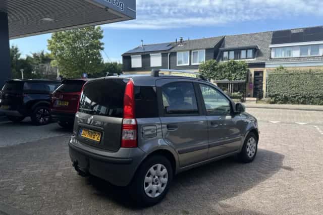 Fiat Panda (2010) thumbnail 4