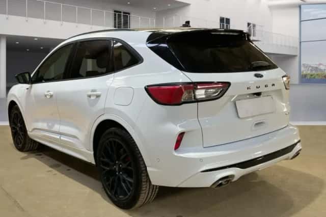 Ford Kuga (2024) thumbnail 4