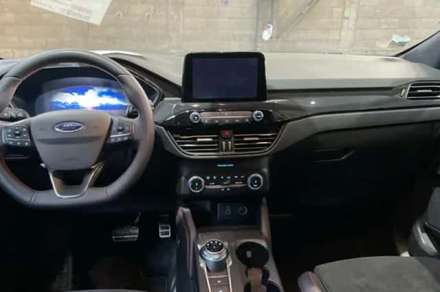 Ford Kuga (2024) thumbnail 6