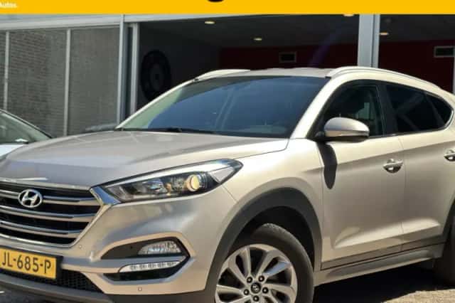 Hyundai Tucson (2016) thumbnail 1