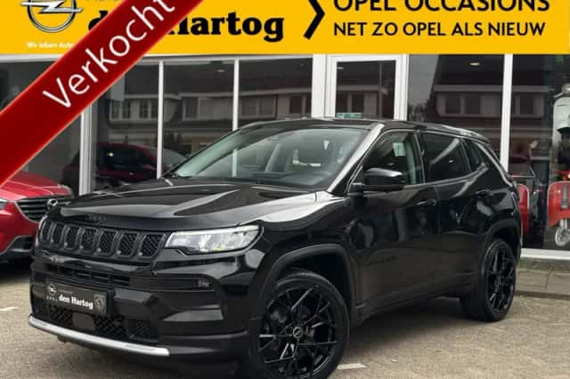 Jeep Compass (2024) thumbnail 2