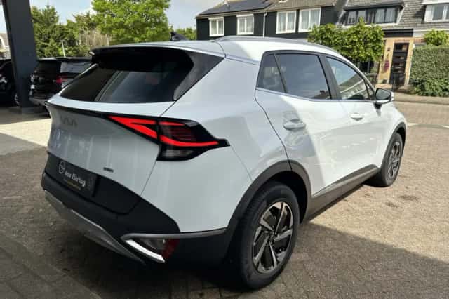 Kia Sportage (2025) thumbnail 3