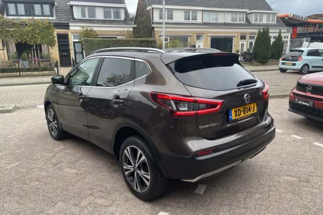 Nissan Qashqai (2018) thumbnail 5