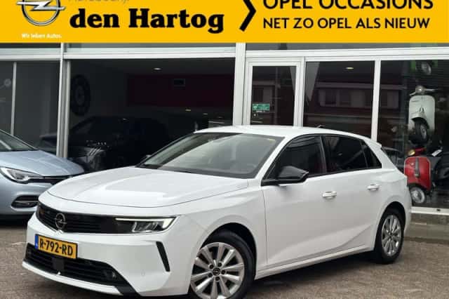 Opel Astra (2022) thumbnail 2
