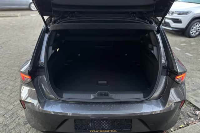 Opel Astra (2024) thumbnail 5