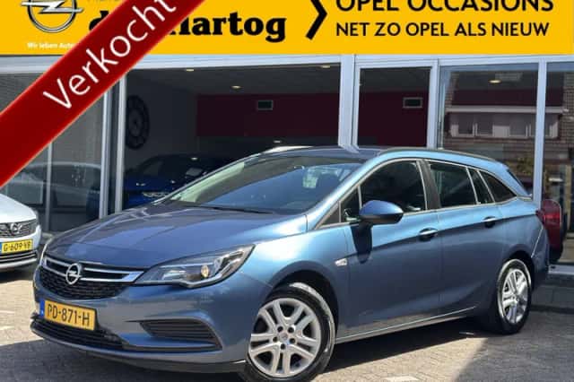 Opel Astra (2017) thumbnail 2
