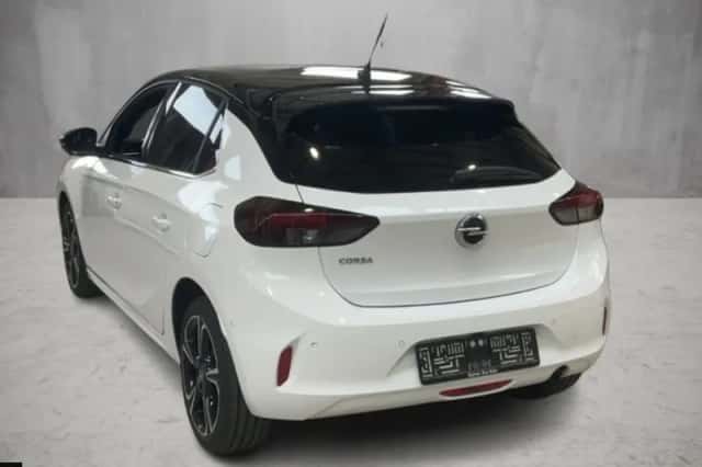 Opel Corsa (2023) thumbnail 2