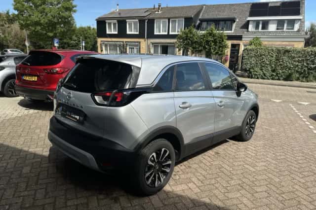 Opel Crossland (2024) thumbnail 3